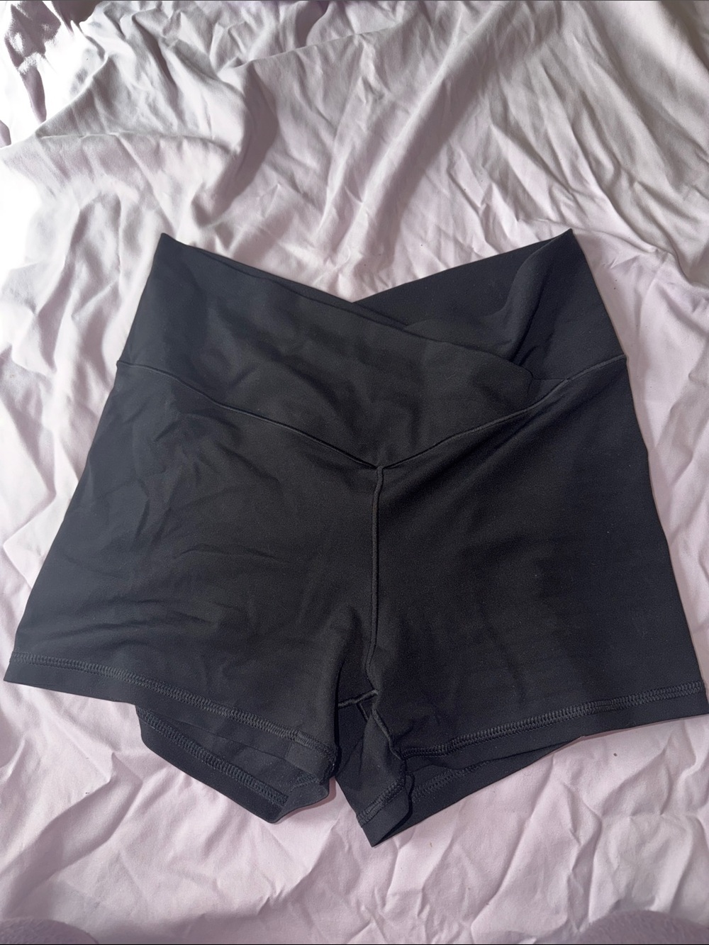 Offline by aerie size large Black V-Cut front and back Women's Shorts
